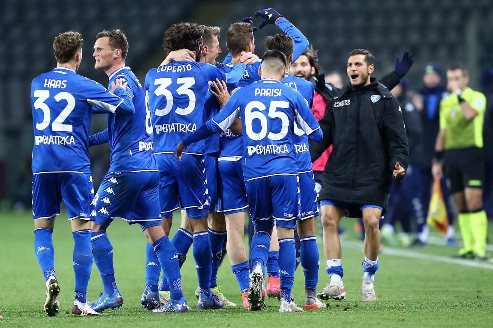 秀的亮相而 秀的亮相而