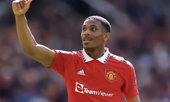 图片报：诺伊尔预计周六复出；格雷罗和布赫曼今天单独训练.