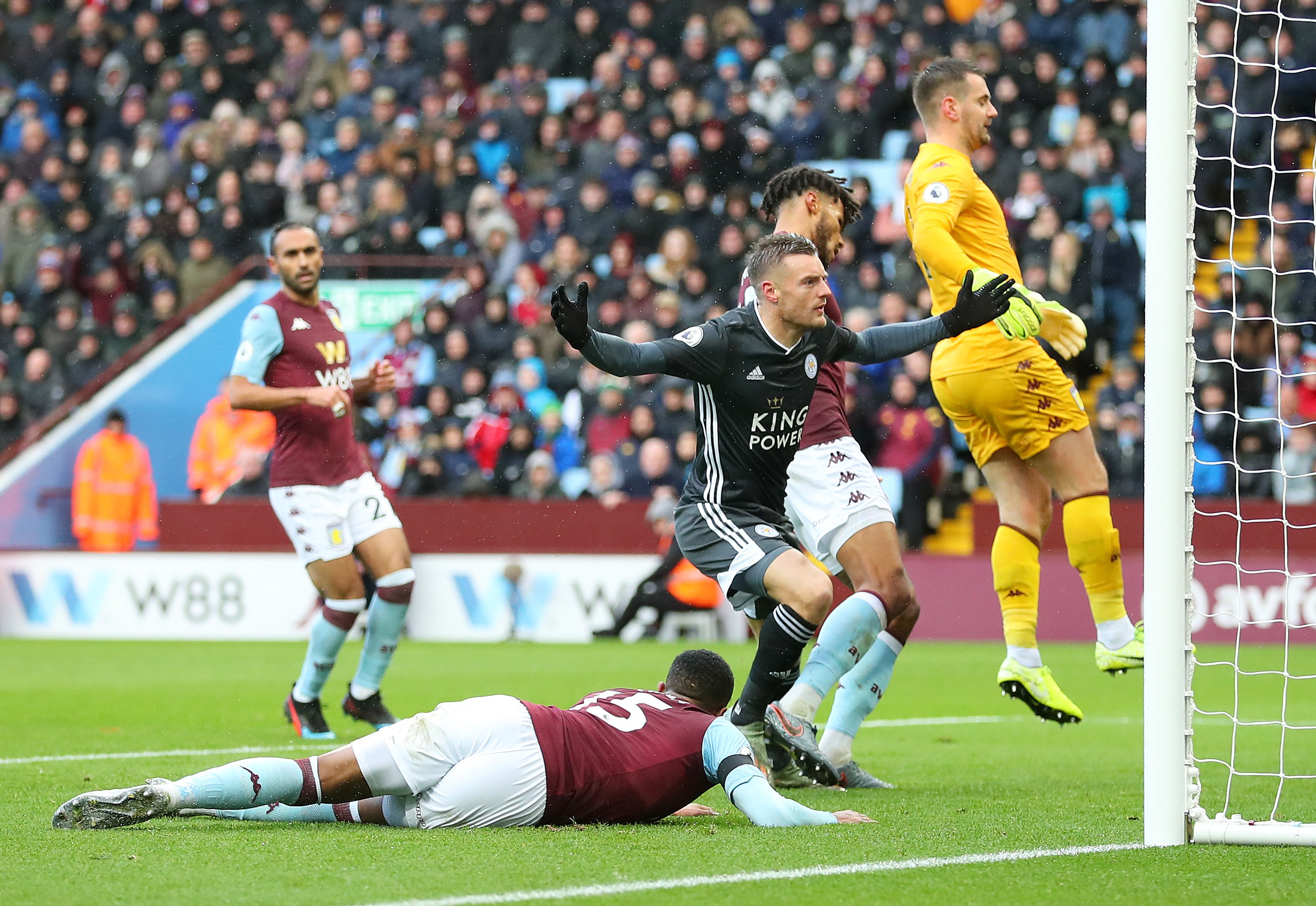 球迷态度：候选人名单已经公布，谁会获得2025金球奖？.