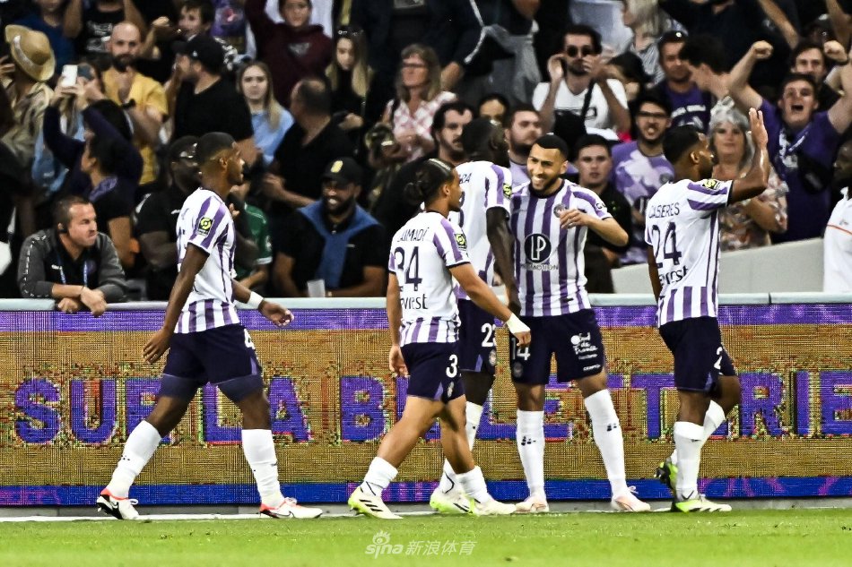 的舞台上 的舞台上