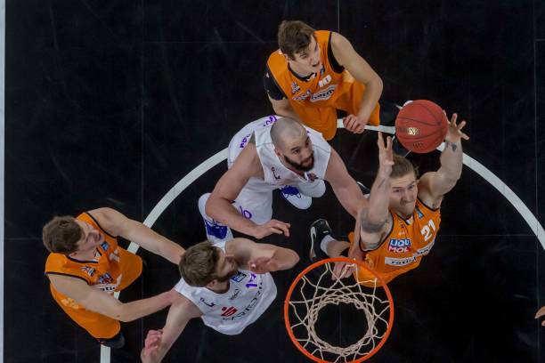 他错失了继 他错失了继